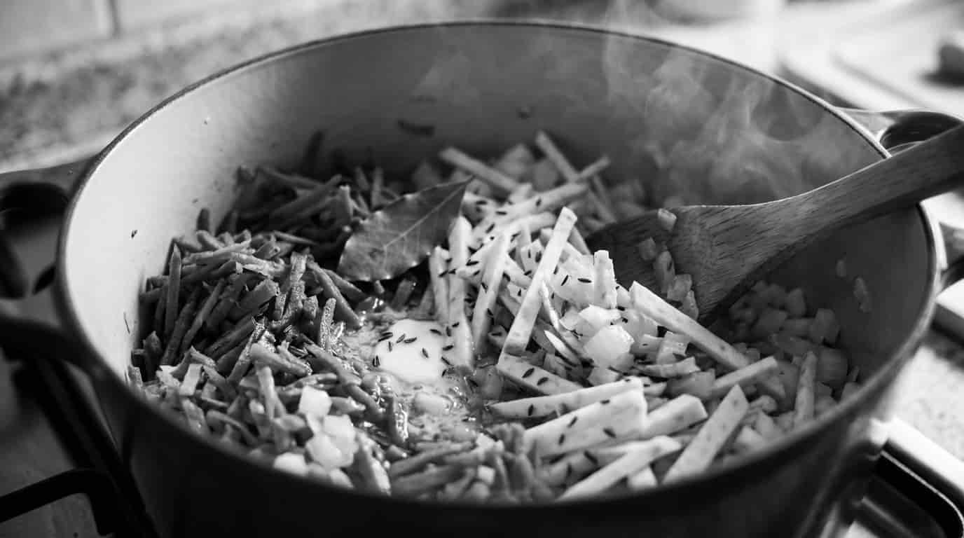 Body image for Blíží se úplněk a s ním i pocity plnosti. Tato obyčejná polévka funguje jako tlačítko restart pro vaše trávení