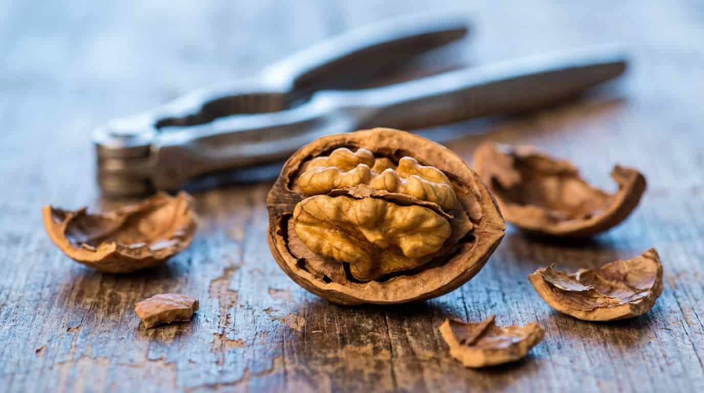 Body image for Většina z nás tento hnědý poklad hází do koše. Pro štítnou žlázu a klidný spánek přitom udělá víc než drahé tablety